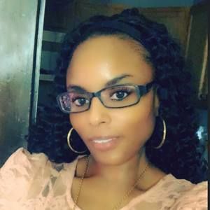 Meet your Posher, Deanna